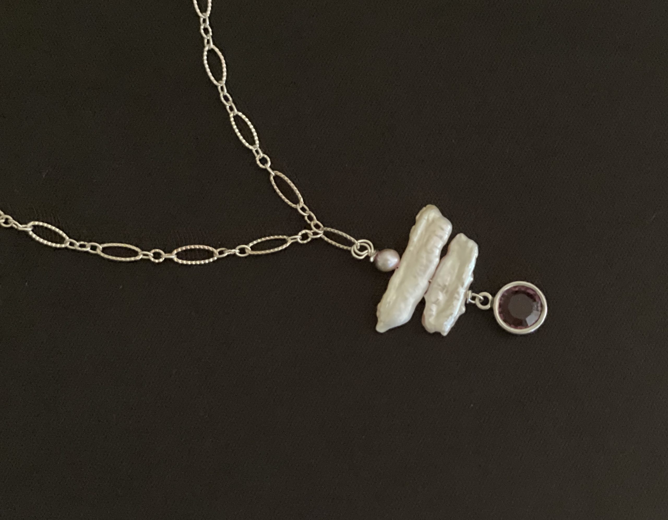 silver-pearl-pendant